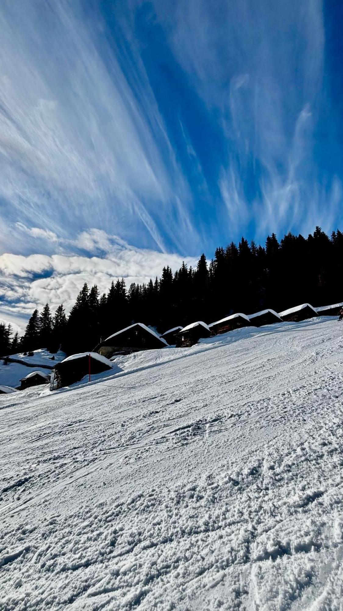 Lechtaler Alpenblick Landeck - Privatzimmer & Ferienwohnung ภายนอก รูปภาพ